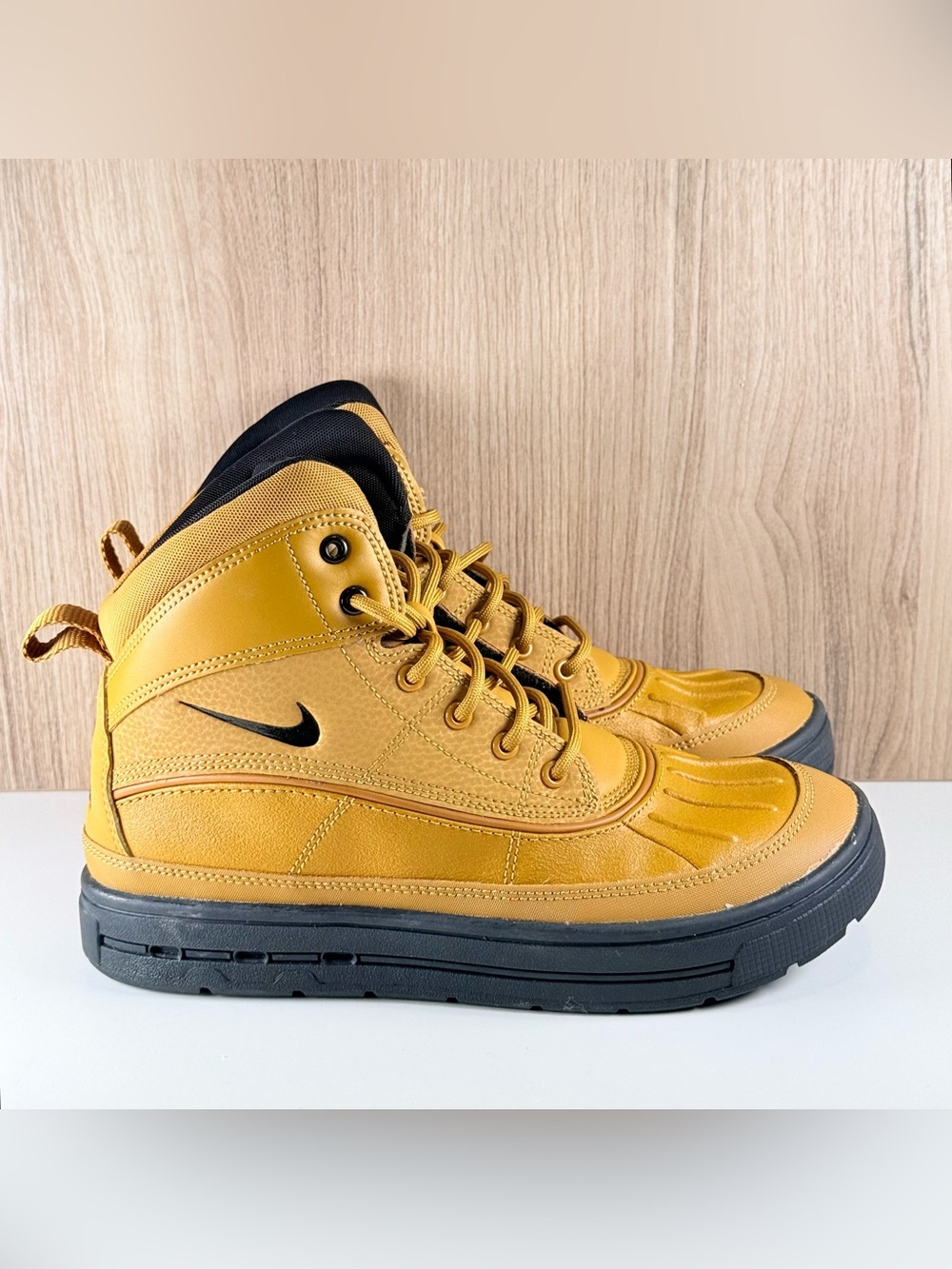 Nike Woodside 2 High Wheat Leather Ankle Duck Boots HF0767-700 GS 5Y / Wmns 6.5